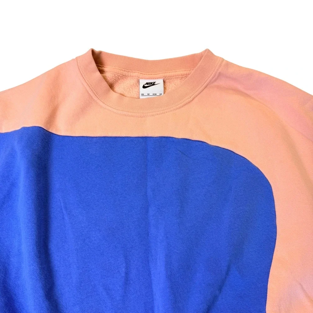 Nike Sportswear WomenXS Colorblock Cropped Boxy Sweatshirt Peach Blue DV0026-697